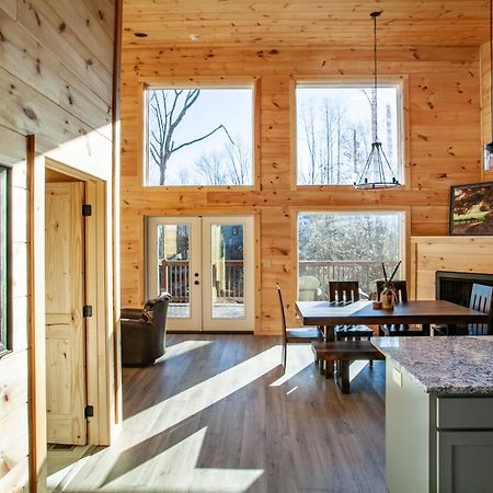 Brand New Build Cozy Cottage With Mountain View Gatlinburg Exterior photo