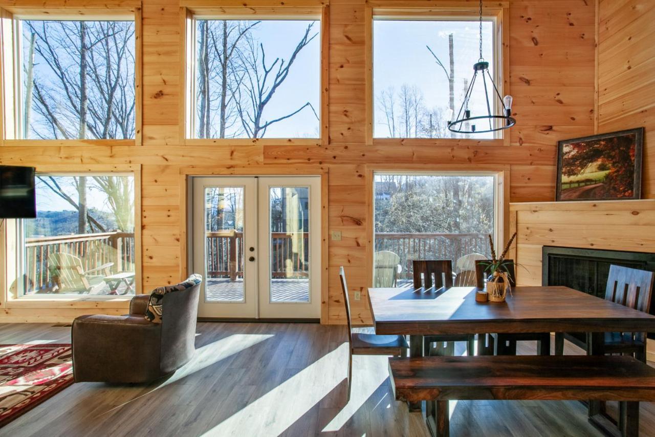 Brand New Build Cozy Cottage With Mountain View Gatlinburg Exterior photo